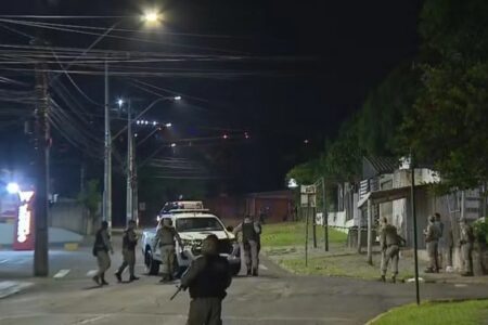 Atirador que matou pai, irmão e policial é encontrado morto dentro de casa em Novo Hamburgo (RS) Nove pessoas estão feridas