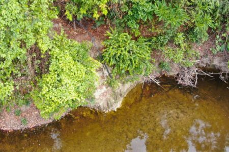 Ação conjunta visa combater crise hídrica e uso ilegal de bombas no Rio do Peixe, garantindo o abastecimento da população local