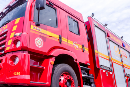 Bombeiros foram acionados e conseguiram evitar uma explosão Foto (Reprodução)