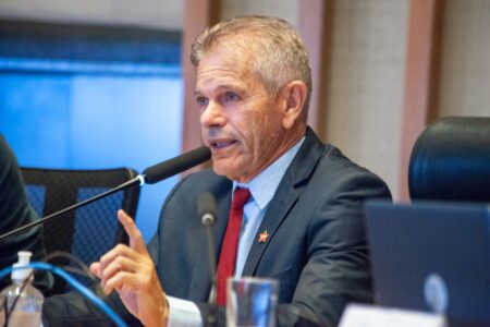 Wilmar Lacerda, vice-presidente do PT no DF, é preso por violência sexual contra adolescentes Ele foi levado para carceragem da Polícia Civil