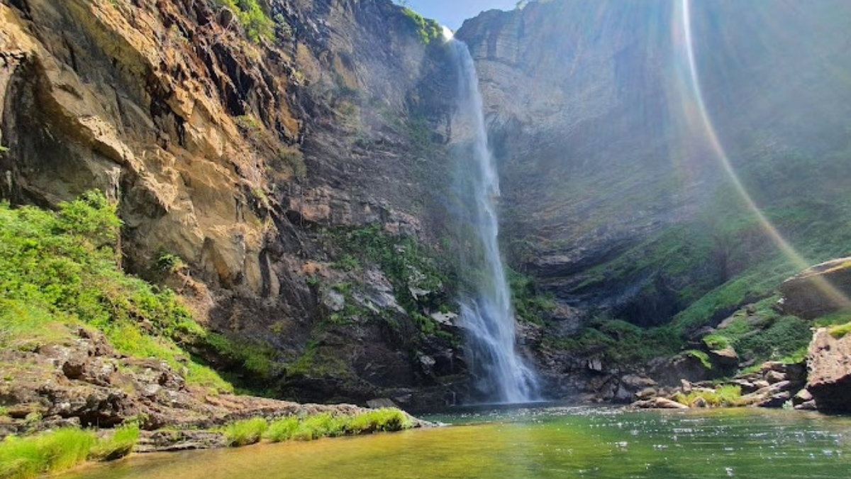 A belíssima cachoeira Simão Correia | Foto: Reprodução