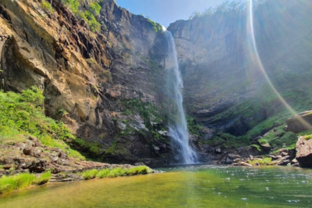 A belíssima cachoeira Simão Correia | Foto: Reprodução