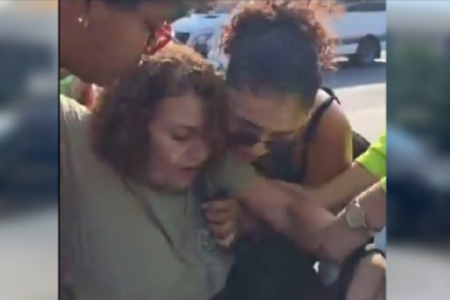 Passageira passa mal com cheiro de pum no ônibus (Foto: Reprodução)