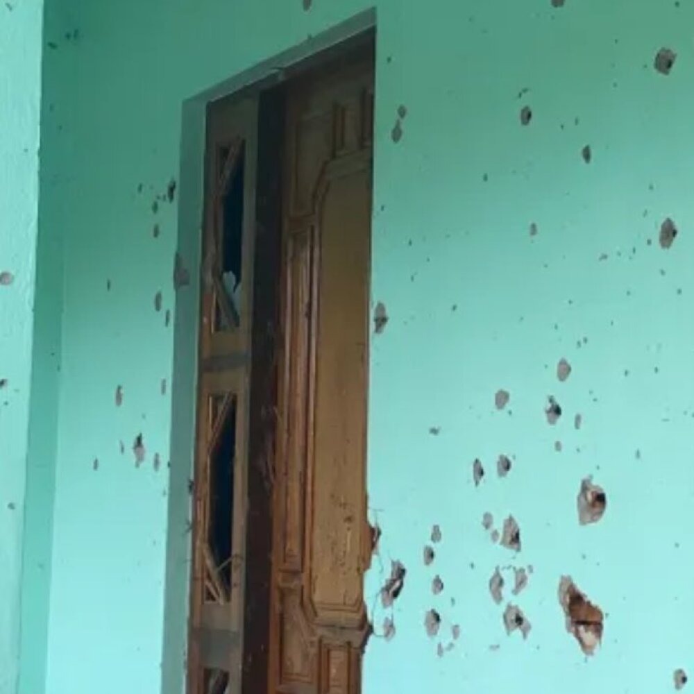 Fotos mostram arma, munições e marcas de tiro; veja Imagens mostram como ficou a casa do atirador em Novo Hamburgo (RS)