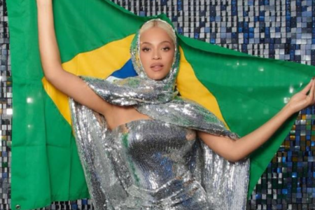 Beyoncé desembarcando no Brasil (Foto: Reprodução)