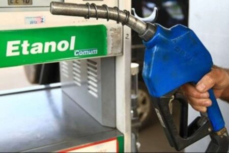 Gasolina e etanol caem alguns centavos na primeira quinzena de novembro, em Goiás