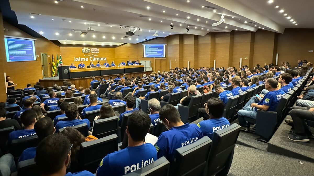 Peritos criminais de Goiás aprovam recusam proposta de plano de carreira do Estado