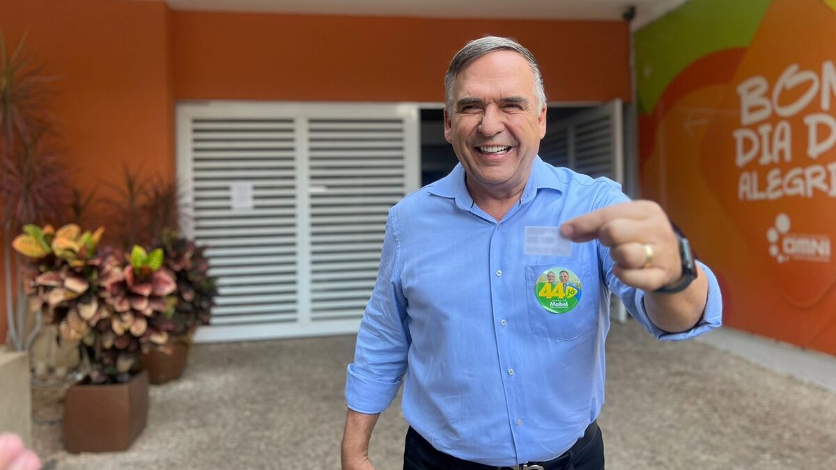 'Goiânia não é para amadores', diz Mabel após votar