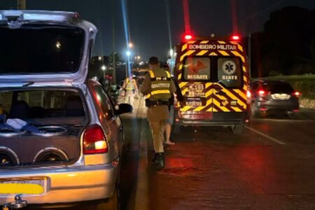 Homem morre atropelado por moto enquanto trocava pneu na GO-070, em Goianira