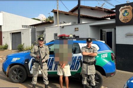 Suspeito de agredir e ameaçar companheira é preso com porções de cocaína, em Rio Verde