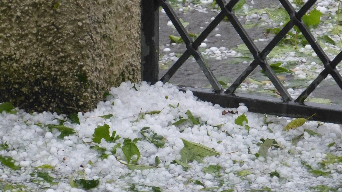 Goiás pode ter chuva de granizo nesta segunda, diz previsão do tempo