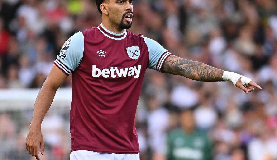 Lucas Paquetá atuando pelo West Ham nesta temporada
