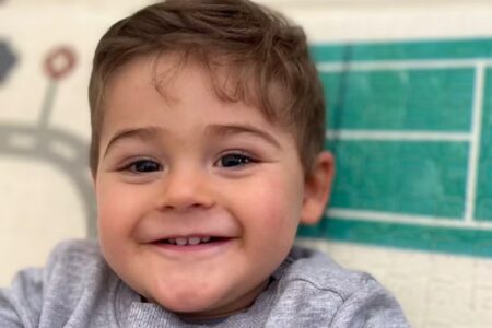 Criança de 2 anos é primeiro caso de doença rara no Brasil Eduardo Silva foi diagnosticado com Paralisia Espástica Hereditária Tipo 50