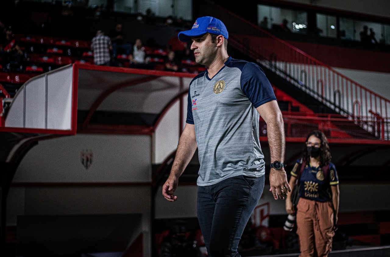 Thiago Carvalho durante passagem pela Aparecidense