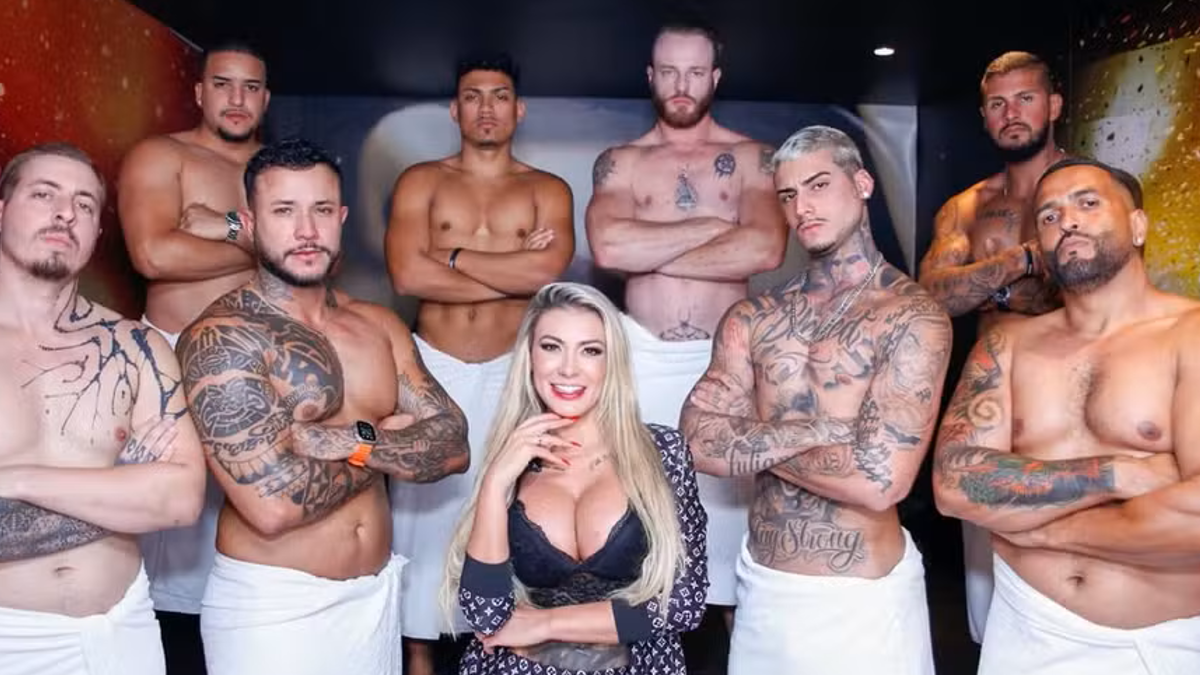 Andressa Urach grava conteúdo adulto com oito homens — (Foto: Thiago Duran)
