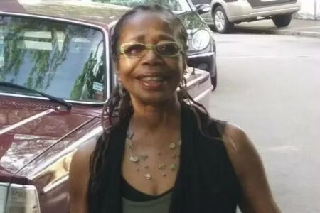 Idosa morre após ser atacada por pitbull 'criado como filho' nos EUA Cachorro foi baleado pelas autoridades e sacrificado