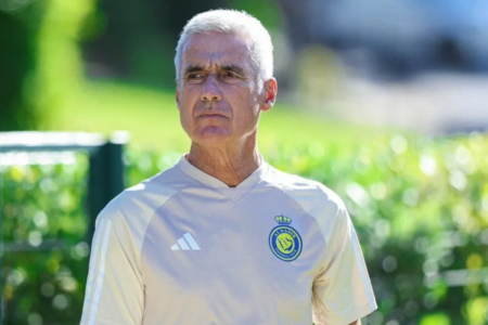 Luís Castro, próximo de ser o técnico do Santos (Foto: Divulgação/Al Nassr)
