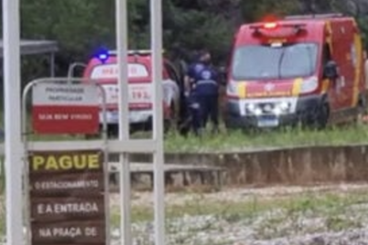 Turista morre após colidir contra pedras em pêndulo na Lagoa Azul Foto: Corpo de Bombeiros