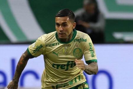 Dudu em jogo pelo Palmeiras