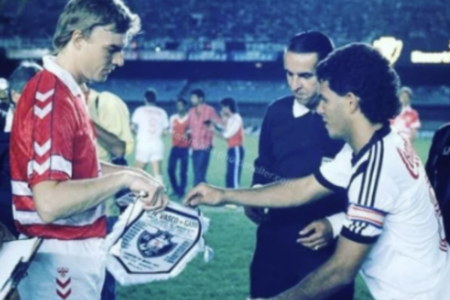 Vasco x Dinamarca, em 1988: um dos jogos mais aleatórios do futebol mundial (Foto: Reprodução)