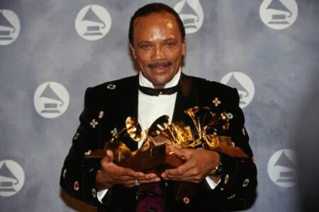 Morre o lendário produtor musical Quincy Jones, aos 91 anos Ele trabalhou com Frank Sinatra e Michael Jackson