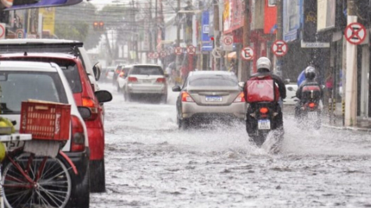 Mais de 160 cidades devem ser atingidas por temporais, afirma Cimehgo (Foto: Governo de Goiás)