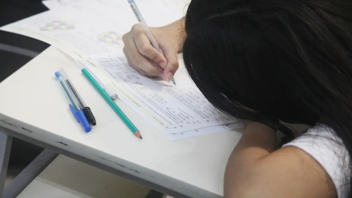 Despertador de remédio elimina candidata do Enem Durante as provas, não é permitido o uso de celulares, calculadoras equipamento eletrônico