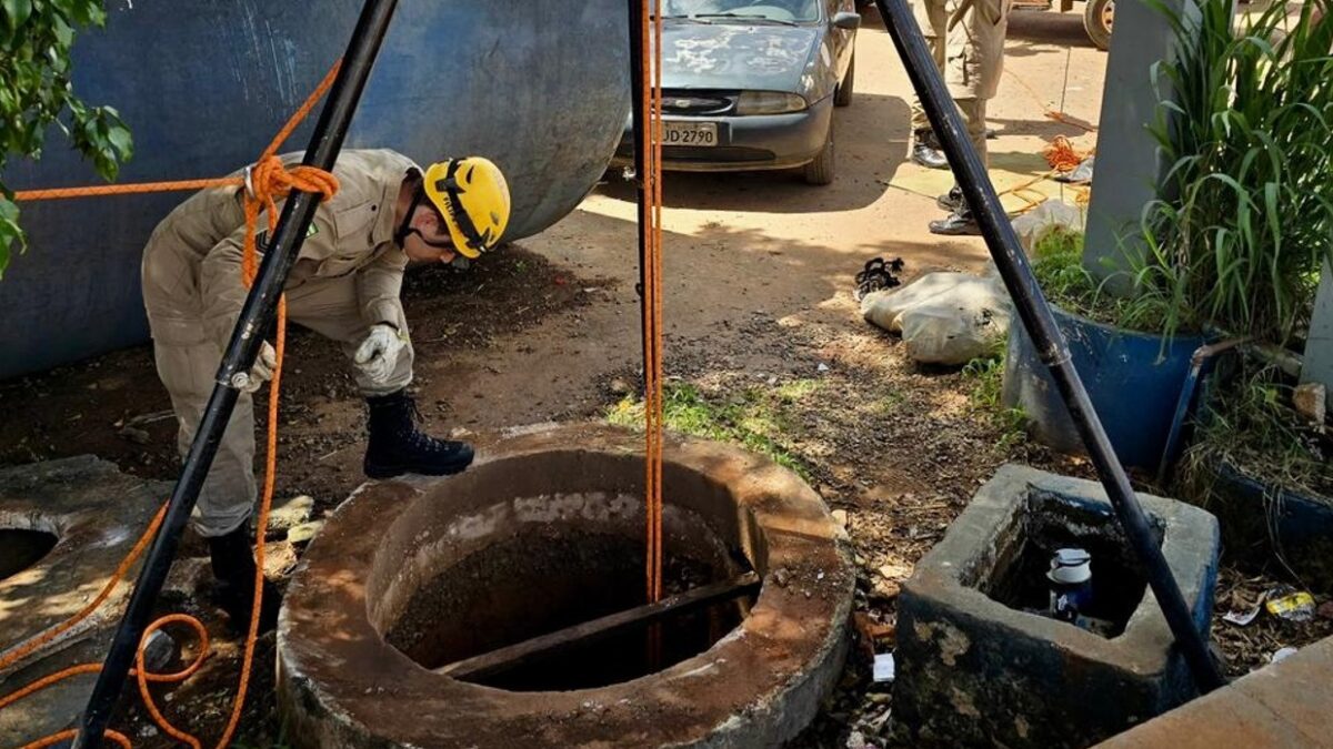 Equipes de resgate do Corpo de Bombeiros atuaram para salvar a vítima