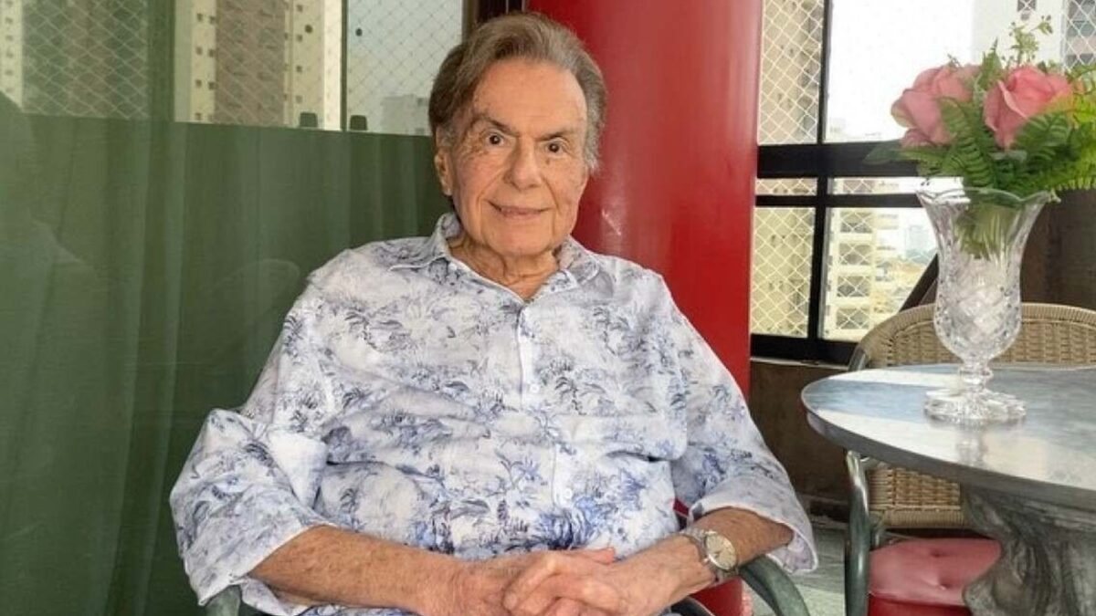 Artista tinha 86 anos e morreu no bairro de Santana, em São Paulo Cantor Agnaldo Rayol morre após sofrer queda em casa