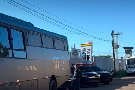Polícia Penal transfere 250 presos de Anápolis para Aparecida de Goiânia