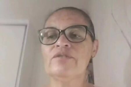 Professora é apedrejada por alunos na Bahia após aulas sobre cultura afro-brasileira Estudantes hostilizaram educadora com ofensas como bruxa