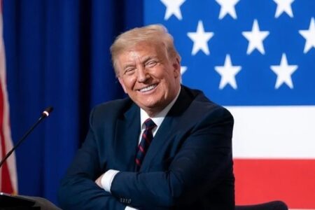 Trump volta a defender que Canadá se junte aos EUA após renúncia de Trudeau