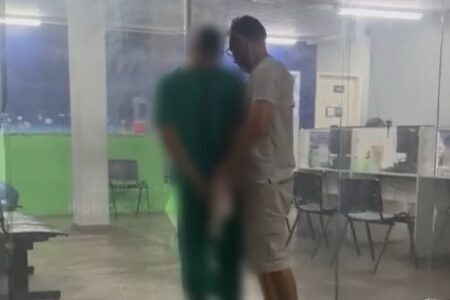 Padrasto que fazia ‘rodízio’ de estupro com enteados é preso em Manaus Além dos abusos, o suspeito consumia e oferecia drogas aos meninos