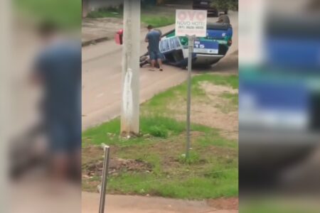 Viatura da PM capota em Santo Antônio do Descoberto
