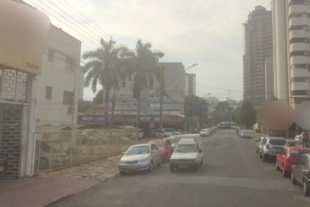 O pedreiro caiu de uma altura de seis metros após levar um choque (Foto: Reprodução/Google Maps)