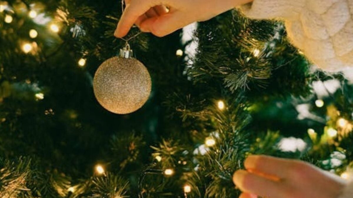 Por que hoje é a data certa para montar a árvore de Natal? Veja o que diz a tradição cristã Veja também a origem da árvore de Natal