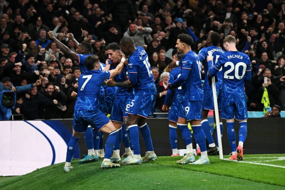 Chelsea tem chance de ficar com a vice-liderança. Foto: Reprodução/X