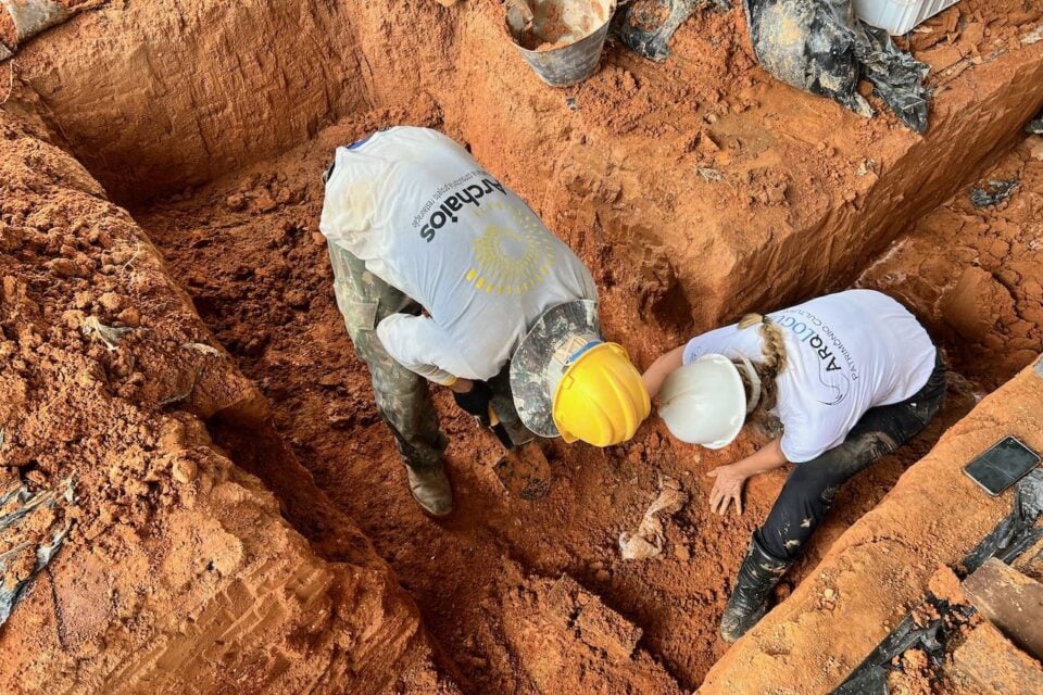 Descoberta arqueológica revela cemitério histórico em Igreja de Jaraguá