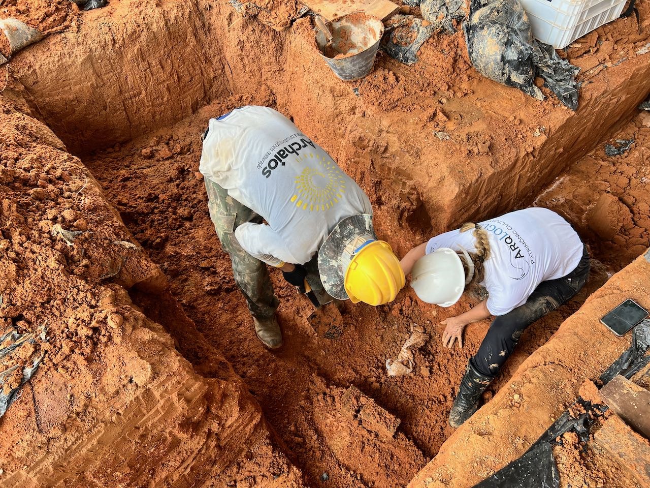 Descoberta arqueológica revela cemitério histórico em Igreja de Jaraguá