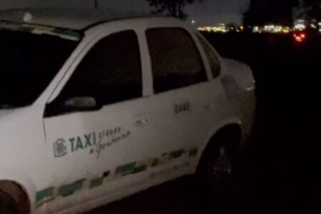 Suspeitos de assaltarem taxista em Trindade morrem em confronto com PMs Polícia apreendeu armas de grosso calibre com um kit rajada