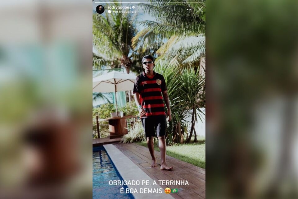 Rodrygo com a camisa do Sport. Foto: Reprodução/Instagram