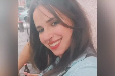 Jovem baleada pela PRF no Natal permanece em estado gravíssimo Juliana Leite Rangel estava em um carro com a família e foi atingida na cabeça