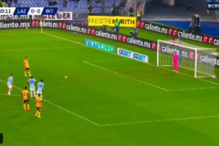 Inter e Lazio se enfrentam no estádio Olímpico de Roma (Foto: Reprodução)