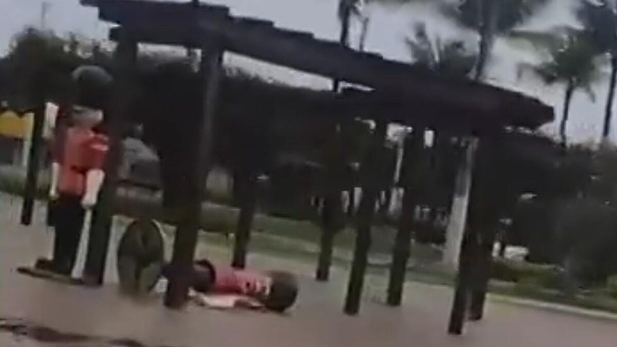 Ventaval e chuvas prejudicam decoração de Natal e cancela Festa dos Servidores em Acreúna