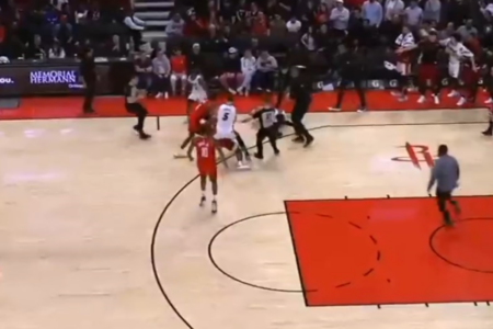 Briga no jogo entre Heat e Rockets na NBA (Foto: Reprodução)