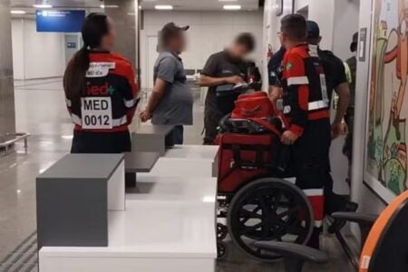 Passageira do DF é encontrada morta em banheiro do aeroporto de Fortaleza Mulher tinha 66 anos; corpo foi encontrado sem sinais de violência