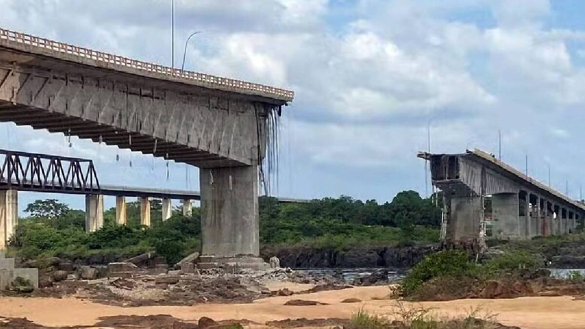 Número de desaparecidos após queda de ponte sobe para 15; bombeiros confirmam uma morte ponte que liga Tocantins e Maranhão