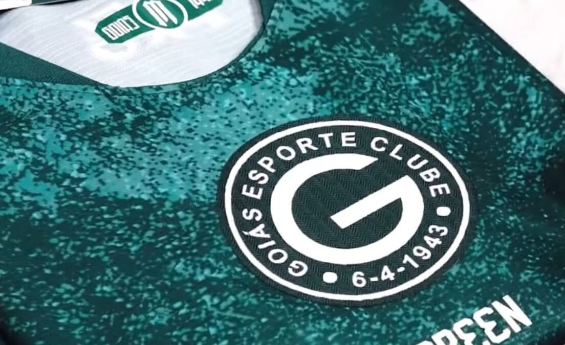 Camisa do Saneago Goiás agora está disponível para compra