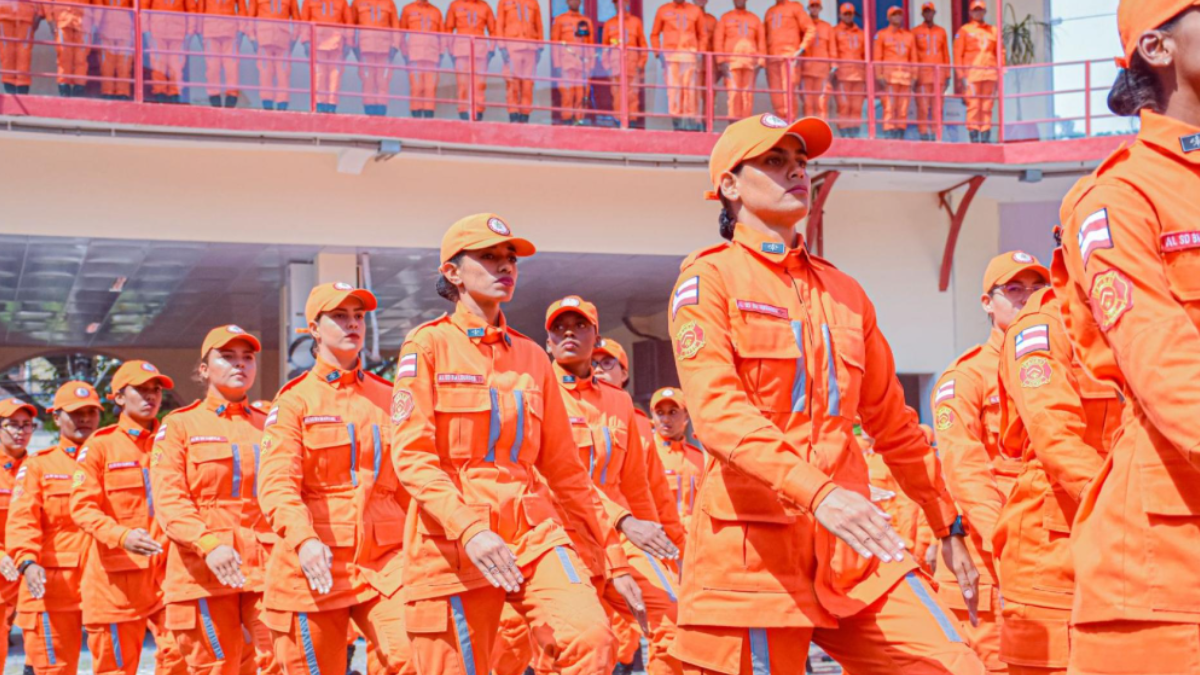 Concurso da PM e Bombeiros ofertam salários de até R$ 3,5 mil, na Bahia