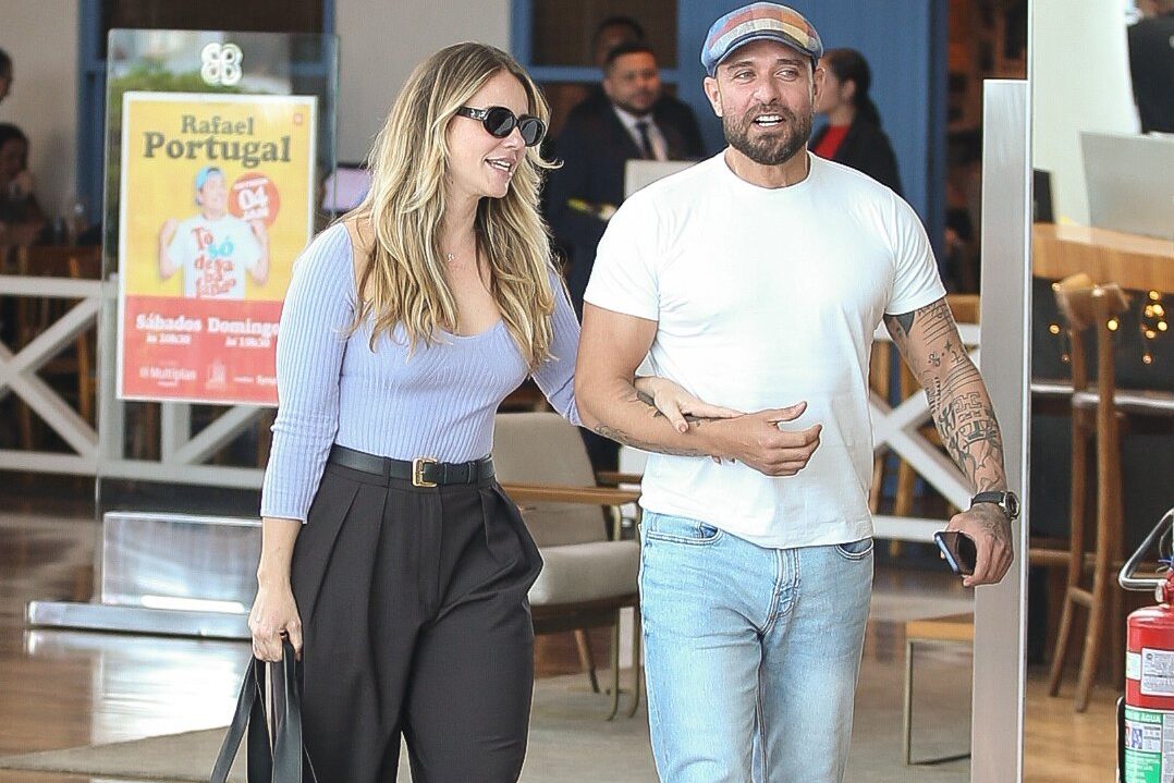 Paolla Oliveira e Diogo Nogueira (Foto: AgNews)